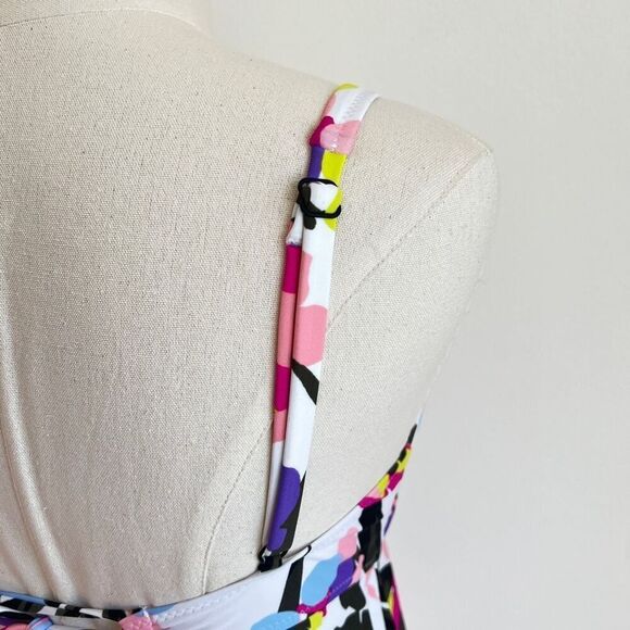 Bar III Paradise Garden Tankini Top Floral Print Size Small - Picture 8 of 12